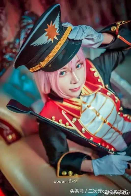 v家军装制服巡音cos，女王大人气质帅气贼好看-4.jpg