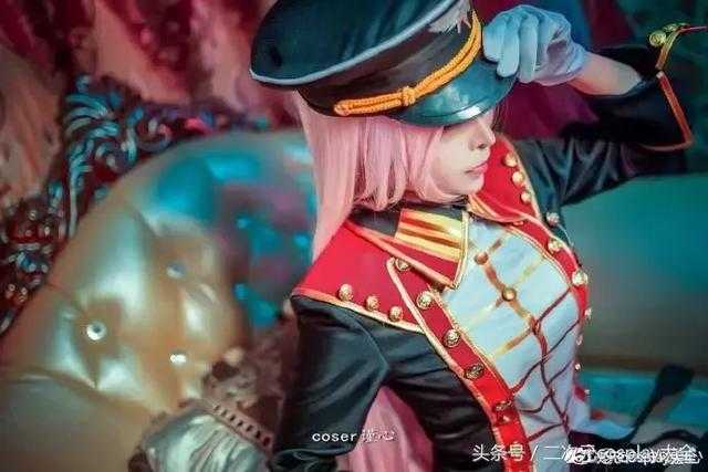v家军装制服巡音cos，女王大人气质帅气贼好看-8.jpg