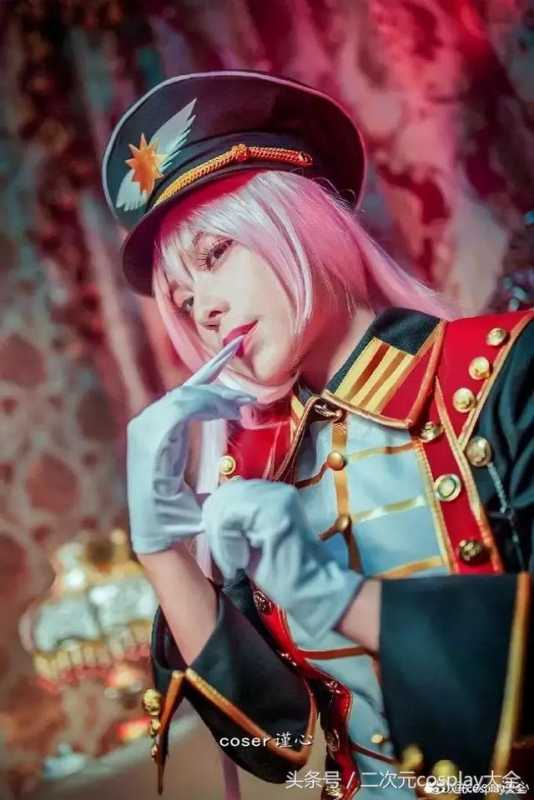 v家军装制服巡音cos，女王大人气质帅气贼好看-9.jpg