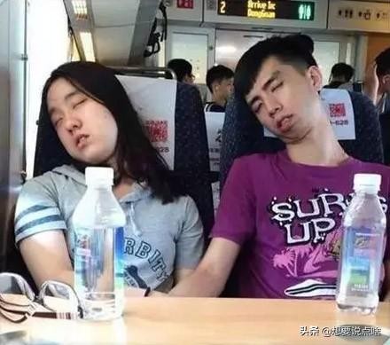 二次元的cos也很成功-4.jpg