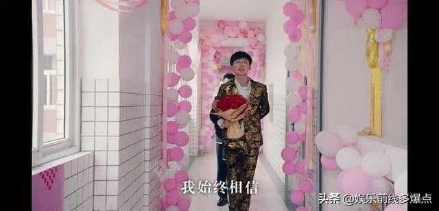 爱情公寓5首播用力过猛，歌舞表演成败笔，网友大呼赵海棠别唱了-3.jpg