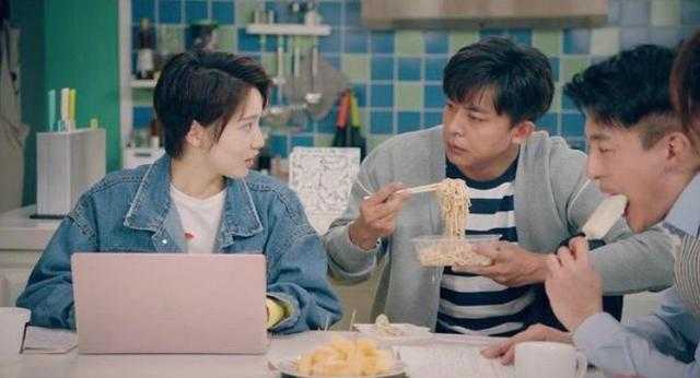 张伟跟海棠在微博“打”起来了，成果劝架却被忽视：都没人捞我-7.jpg