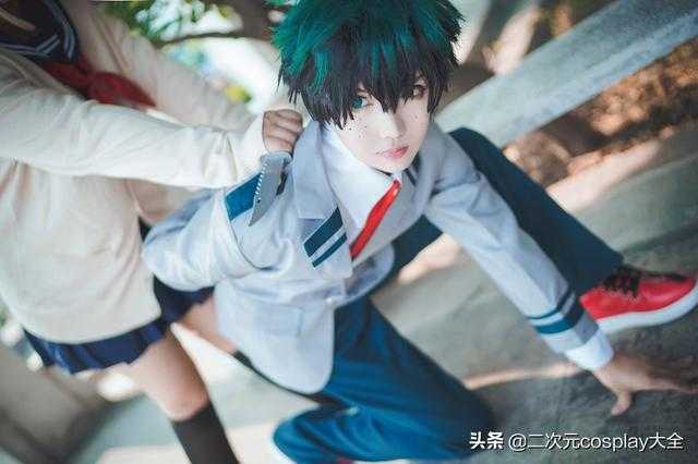 成为坚强强大的自己，就是她的cosplay：采访凌草mua-7.jpg
