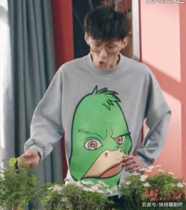《爱情公寓》赵海棠人设不讨喜，形象却很到位，穿搭就是男生楷模-9.jpg