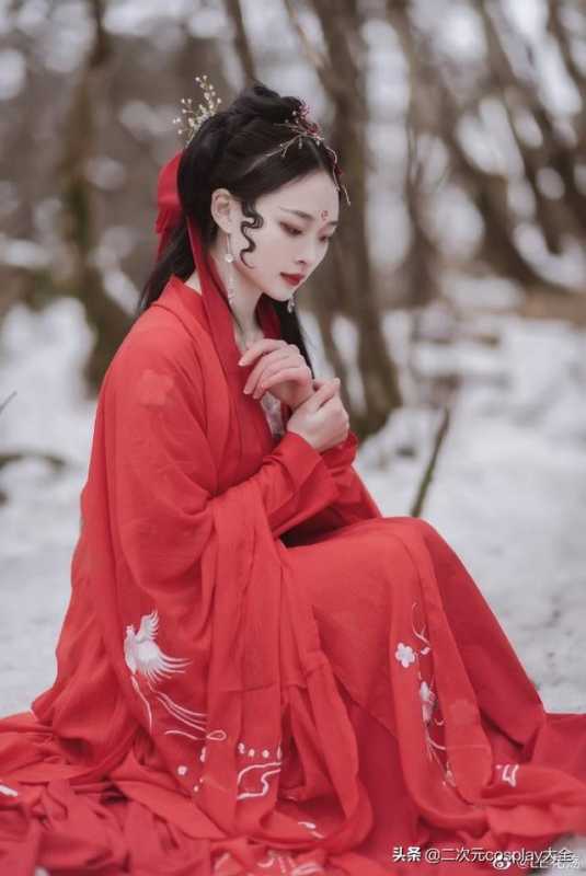 峨眉山雪景，花拾汉服小仙女，持伞提灯美如画-2.jpg