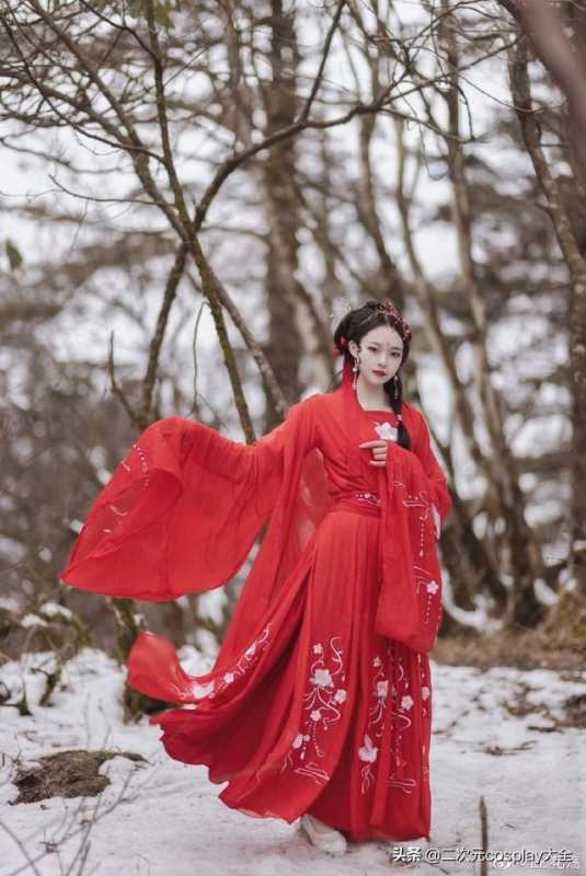 峨眉山雪景，花拾汉服小仙女，持伞提灯美如画-4.jpg