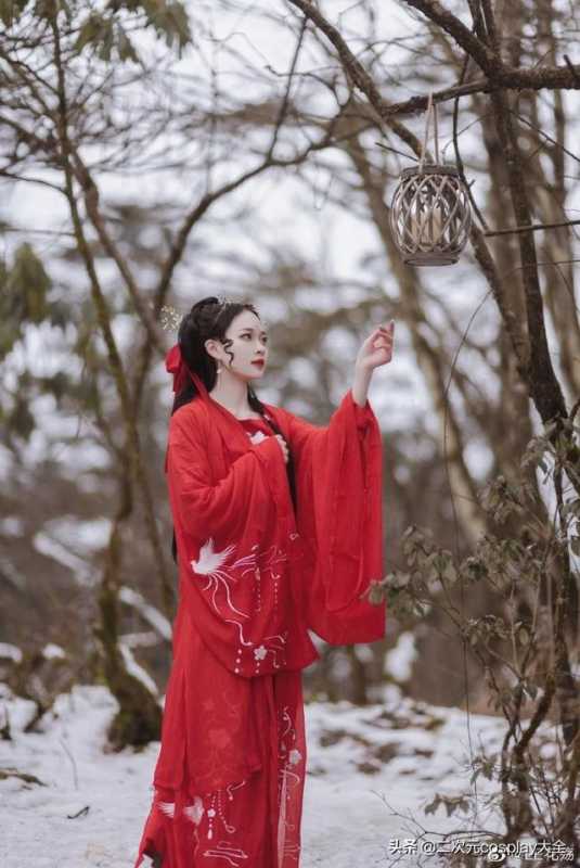峨眉山雪景，花拾汉服小仙女，持伞提灯美如画-8.jpg