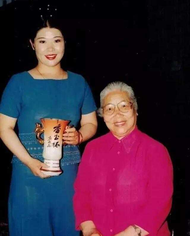 兵团豫剧表演艺术家耿海棠：艺术来源于生活，艺术丰富了生活-3.jpg