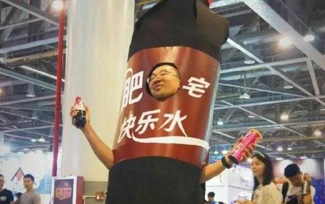 没有二次元COS不了的东西！尽管画风不太对，但COS到的都是精髓-5.jpg
