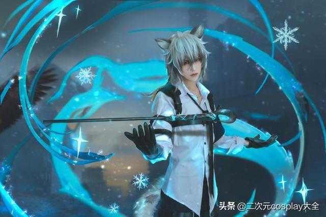 《明日方舟》银灰cos，攻系大男神，帅到我想摸摸耳朵-6.jpg