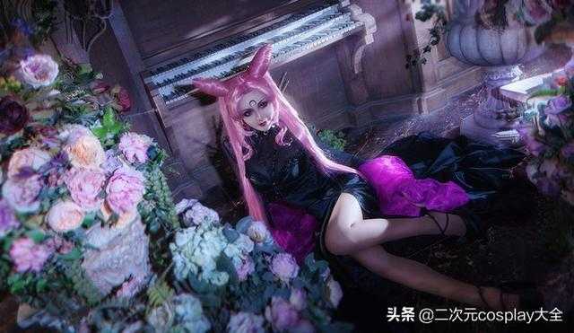 《美少女战士》小小兔cos，黑暗淑女，帅气御姐气质一米八-4.jpg