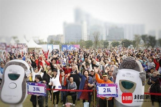 穿越童年 追逐梦想 成都首届漫影创意“变”装趣味跑千人开跑-5.jpg