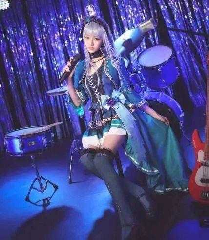 cosplay太盛行，初中生小姐姐的cos系列，很美漫迷们都看呆了-1.jpg