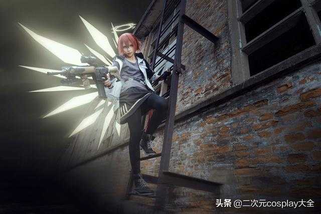 《明日方舟》能天使cos，俊逸可人，眼神帅到令人惊艳-7.jpg