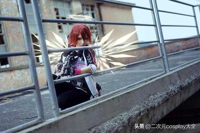 《明日方舟》能天使cos，俊逸可人，眼神帅到令人惊艳-10.jpg