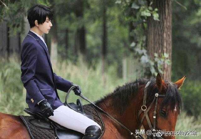 《恋与制作人》李泽言cos，帅气总裁，从今天起我就是李夫人了-5.jpg
