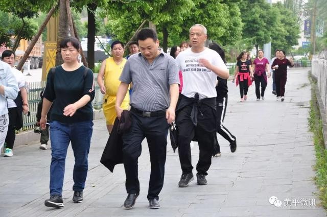 “万步有约”健走活动 倡导健康生活方式-1.jpg