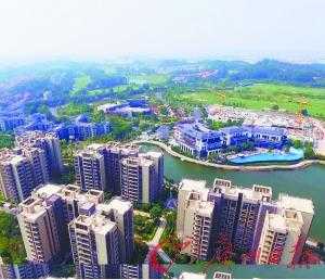 小长假到广佛新世界“变装跑”-3.jpg