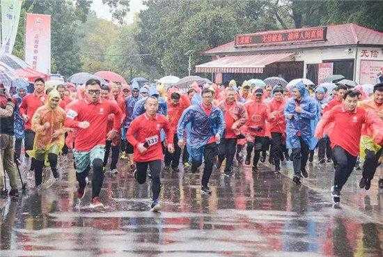 200余名医务人员变身运动达人，倡导健康生活方式减少卒中发病-3.jpg