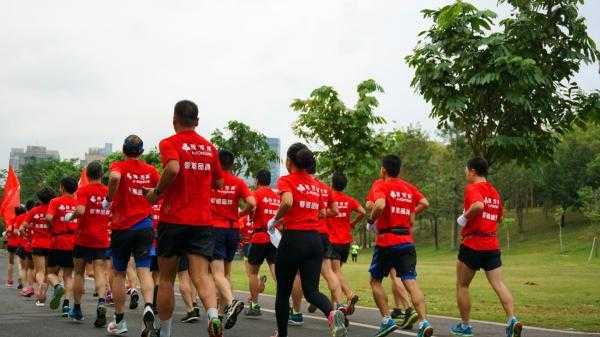 倡导健康生活，雅芳婷家纺助力马拉松全民奔跑-5.jpg