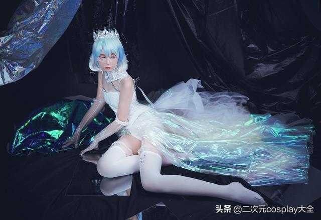 朴实无华性格的三坑美少女，却驾驭了各种风格的cos角色-3.jpg