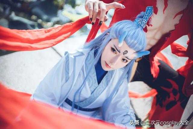 朴实无华性格的三坑美少女，却驾驭了各种风格的cos角色-5.jpg