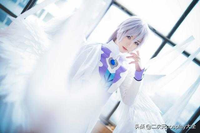 朴实无华性格的三坑美少女，却驾驭了各种风格的cos角色-10.jpg