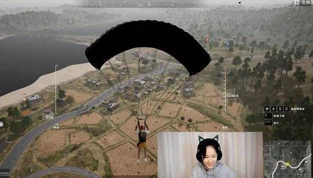 成果斗鱼首秀与爱情公寓演员组团开黑：队友无语，赵海棠落泪-1.jpg