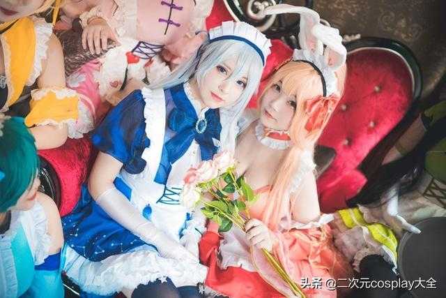 《王者荣耀》众多女神，齐聚女仆咖啡厅，却有庄周和亮亮混了进来-4.jpg