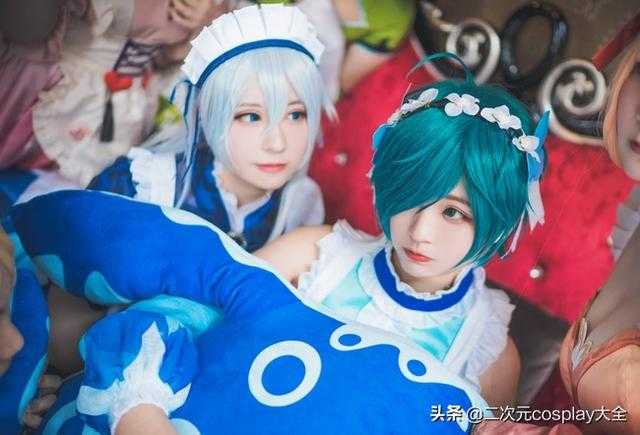 《王者荣耀》众多女神，齐聚女仆咖啡厅，却有庄周和亮亮混了进来-22.jpg