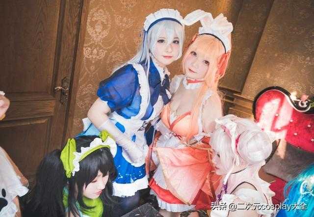 《王者荣耀》众多女神，齐聚女仆咖啡厅，却有庄周和亮亮混了进来-26.jpg