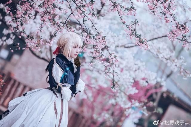 《紫罗兰永恒花园》伊芙加登cos，文静细腻特别有气质的少女-8.jpg