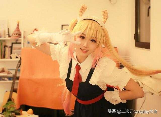她玩了九年cosplay，父母还会把她的照片印出来做相册-8.jpg