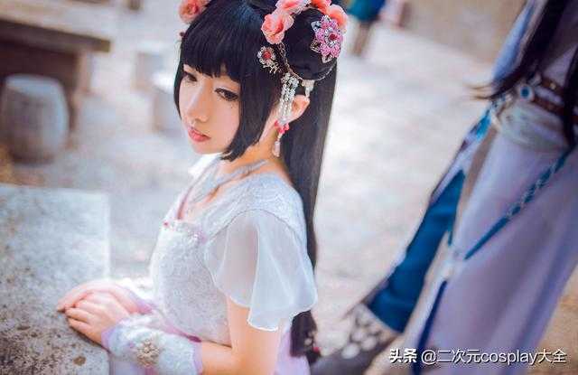 贫穷女孩应该如何玩cosplay，才能又省钱又不会当“精彩人”-1.jpg