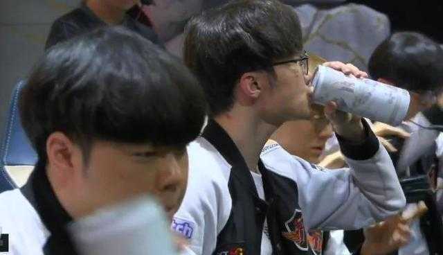 2019年度电竞战队之LOL，FPX笑傲全球，最失意的莫过于SKT-3.jpg