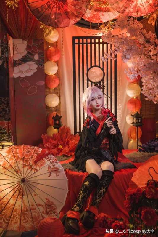 《罪恶王冠​》楪祈cos，色彩美丽鲜明，惊艳吸睛的魅力女神-9.jpg