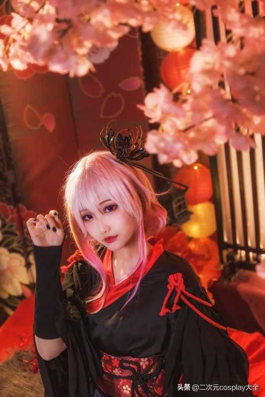《罪恶王冠​》楪祈cos，色彩美丽鲜明，惊艳吸睛的魅力女神-11.jpg