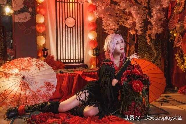 《罪恶王冠​》楪祈cos，色彩美丽鲜明，惊艳吸睛的魅力女神-14.jpg