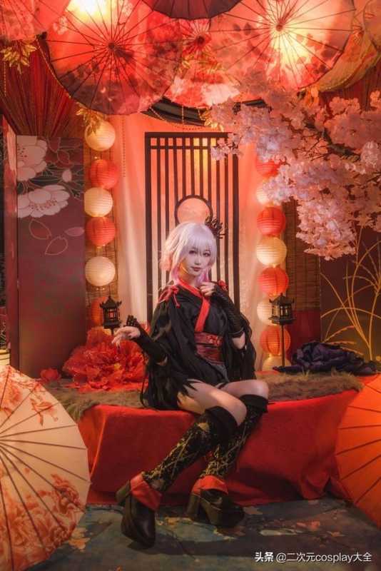 《罪恶王冠​》楪祈cos，色彩美丽鲜明，惊艳吸睛的魅力女神-13.jpg