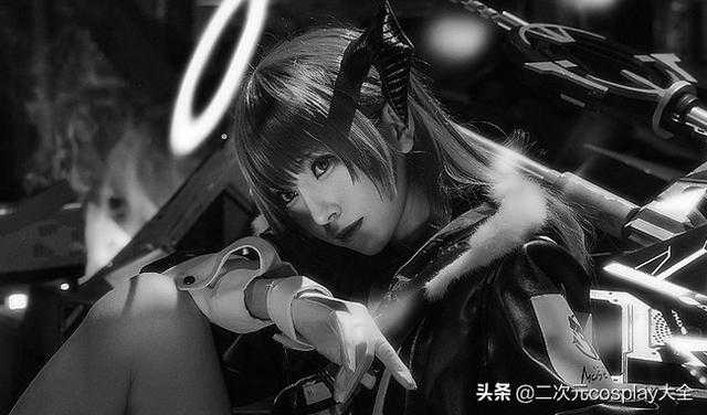 《明日方舟》莫斯提马cos，俊俏帅气，这美貌也太迷人了吧-9.jpg