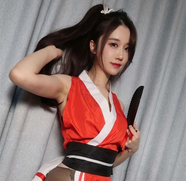轩子巨2兔放出藏了一年的COS，青蛇不是没出吗，咋用上皮肤了？-4.jpg
