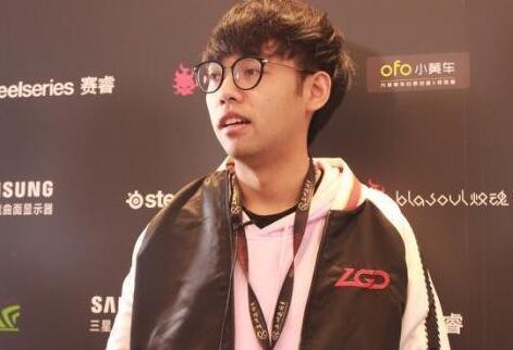 2019年度电竞选手之Maybe：左肩扛起LGD，右肩扛起CN刀塔-2.jpg