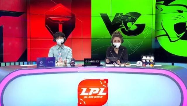 周淑怡道歉观众承认自己解说没状态！LOL手游拉克丝大招贯穿峡谷-1.jpg