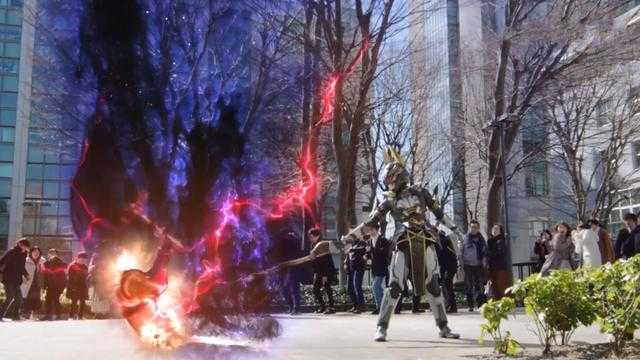 假面骑士01：美女骑士变身胡狼，当看清皮套身材，这货绝对用替身-5.jpg