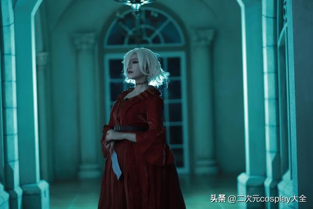 《第五人格》红夫人cos，优雅端庄，如此美艳我只能称声女神了-8.jpg