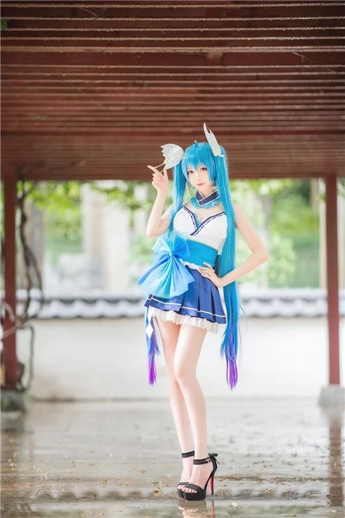 二次元cos福利美图：《VOCALIOD》初音未来cosplay!-7.jpg
