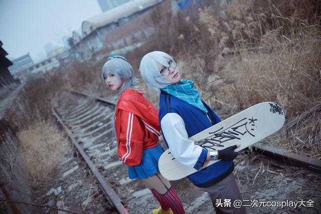 反派死于话多洛天依，言和cos，帅气还很有气质的女孩子-4.jpg