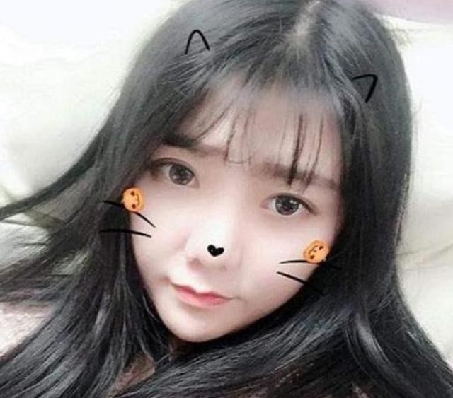 小团团回应真名曝光，直播现场落泪，还公布了男友标准？-1.jpg