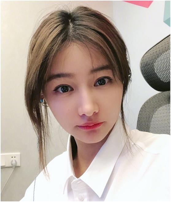 电竞女神回来了！Miss战胜神超红莲收获云顶之弈最强主播赛季军！-3.jpg