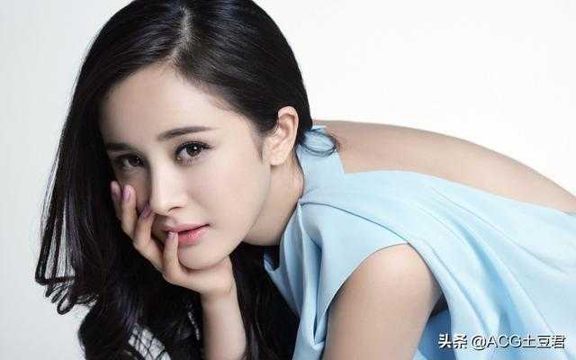 杨幂微博让鬼灭之刃上热搜，明星分享动漫，却助力饭圈入侵二次元-1.jpg